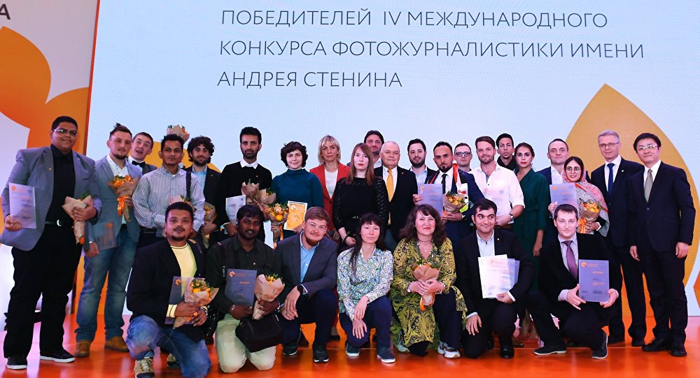 Открытие выставки победителей IV международного конкурса имени А. Стенина Открытие выставки победителей IV международного конкурса имени А. Стенина