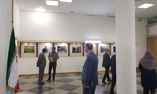 Открытие выставки избранных работ победителей Фотоконкурса им. Стенина 2021  в Галерее искусств Косар в Тегеране